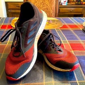 Adidas running shoes good condition